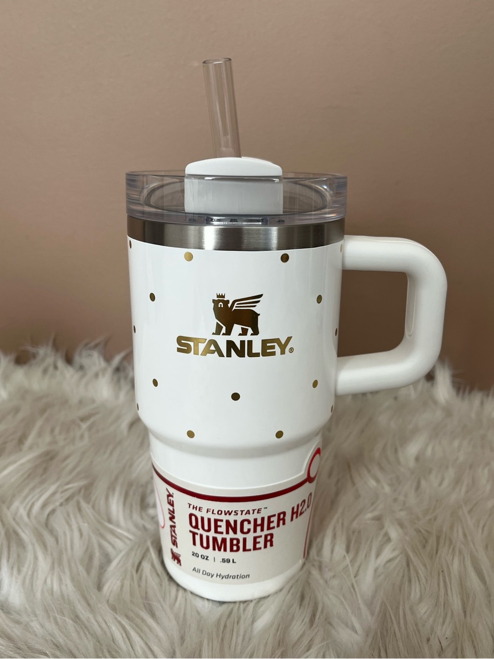 {Stanley} The Quencher H2.0 FlowState Tumbler 20 oz in Frost Polka Dot - NWT
